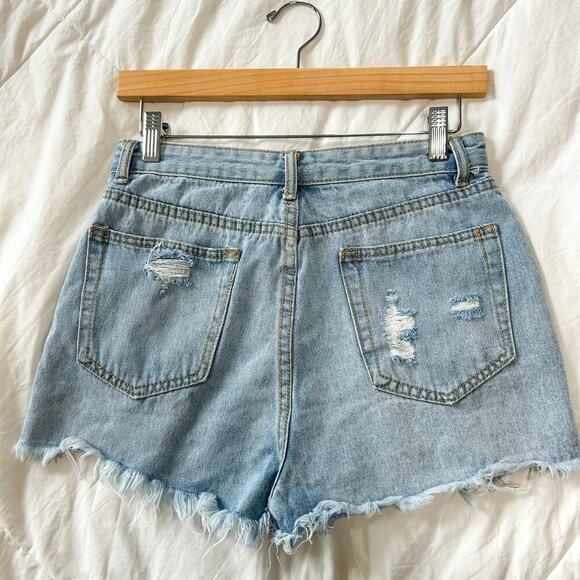 SHEIN Distressed Ripped Denim Shorts Women’s Medium High Rise 2” Inseam Size 6 - Picture 7 of 7